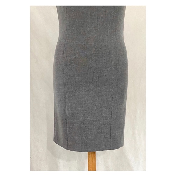 Tahari Sleeveless Scoop Neck Menswear Fabric Dress - Picture 3 of 11